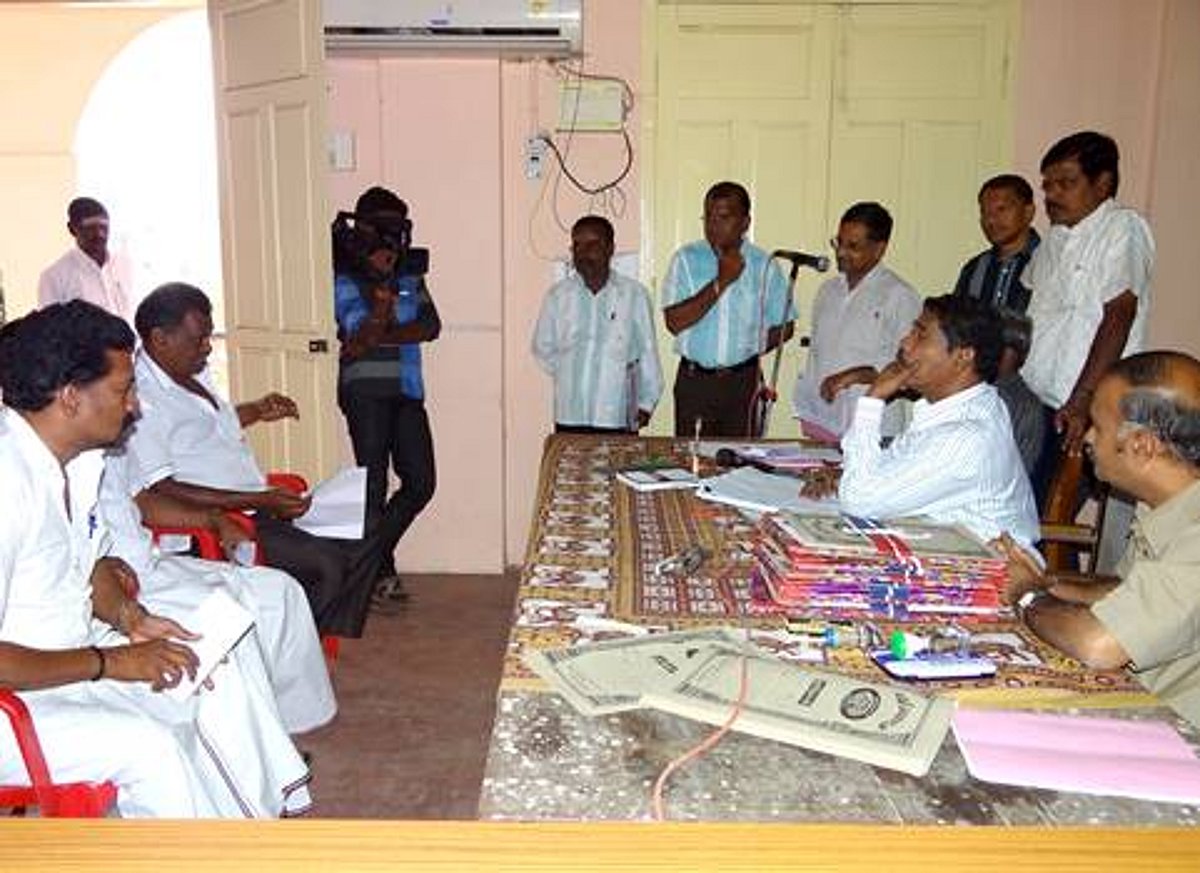 பழனியில் சுற்றுலா வாகன நிறுத்தத்துக்கு கட்டண வசூல் ஏலம் ரூ.3.25 கோடிக்கு போனது